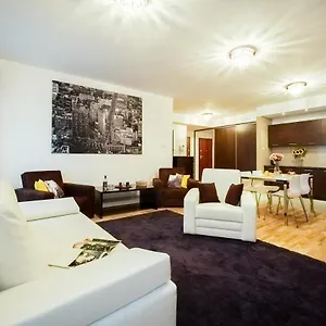 platinum-towers-central-apartments.warsawhotelspoland.com/