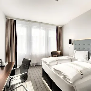 Premier Ost 3*, München Németország